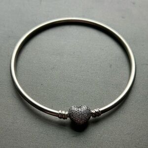 Pandora pave heart clasp bangle
